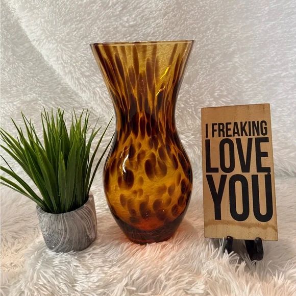 Made in Italy Tortoise Shell Design Decorative Vase - Picture 3 of 6